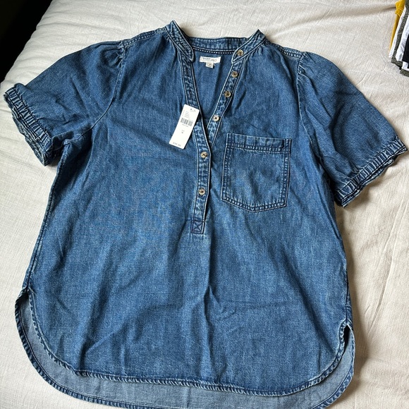 Aly Chambray Henley Shirt | Anthropologie Pilcro | Denim Dark | Medium - Picture 5 of 6